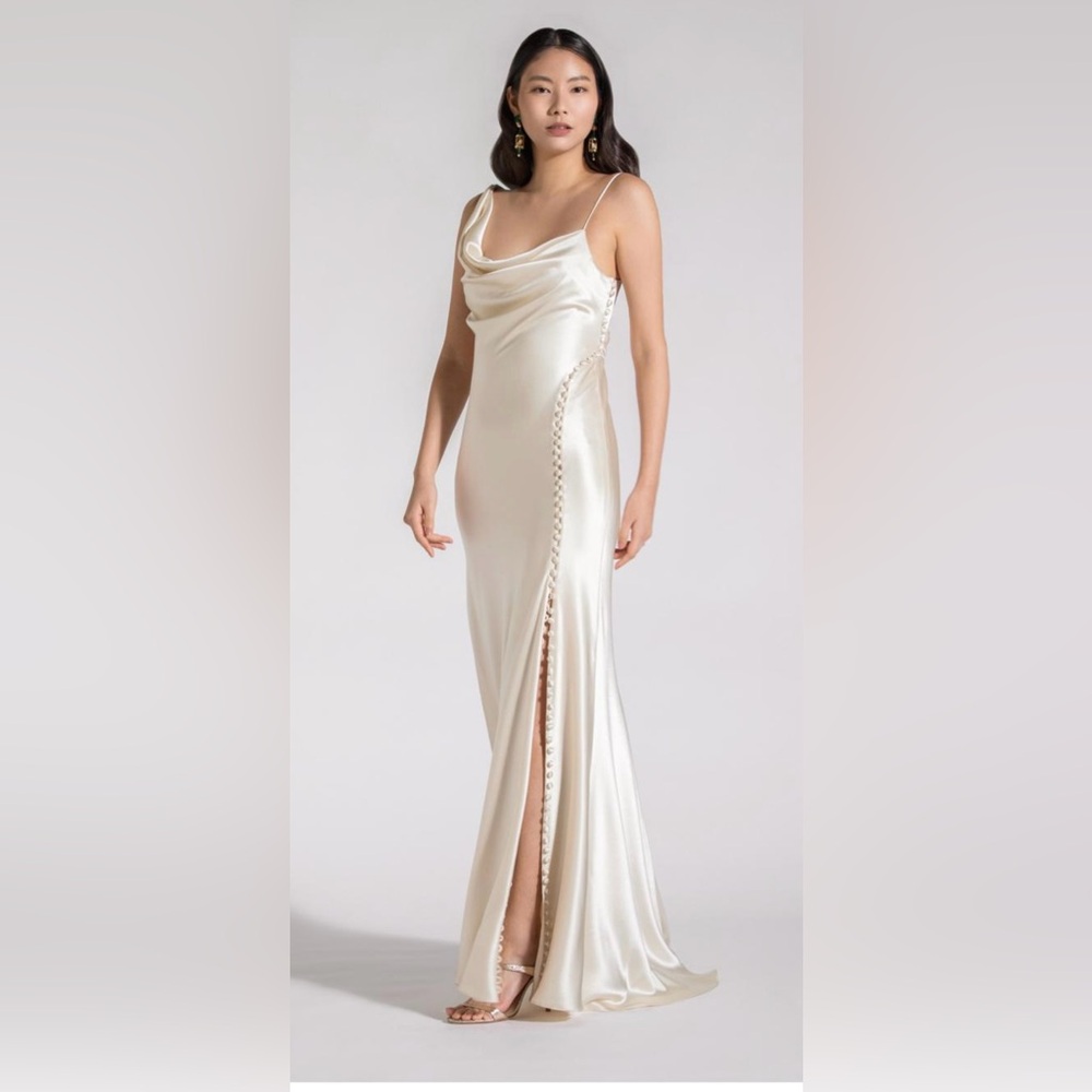 Watters Mirall bridal gown